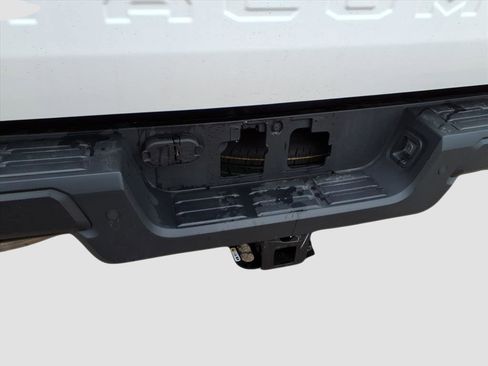 Used 2025 Toyota Tacoma SR image 16