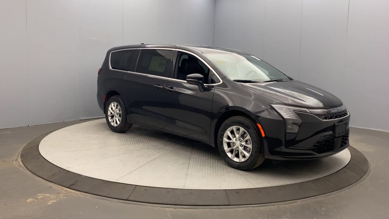 New 2027 Chrysler Pacifica Select w/ Family Tech Group AWD/4WD image 7