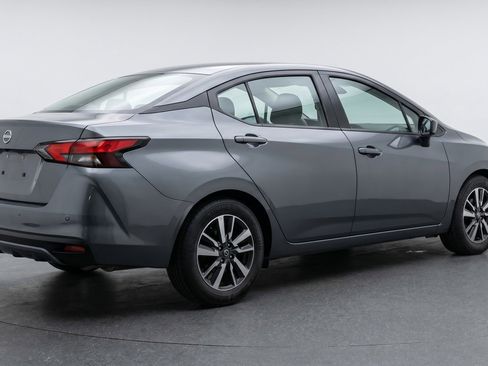 Used 2025 Nissan Versa SV FWD image 9