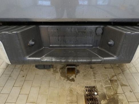 Used 2013 Ford F150 XLT w/ XLT Chrome Pkg image 13