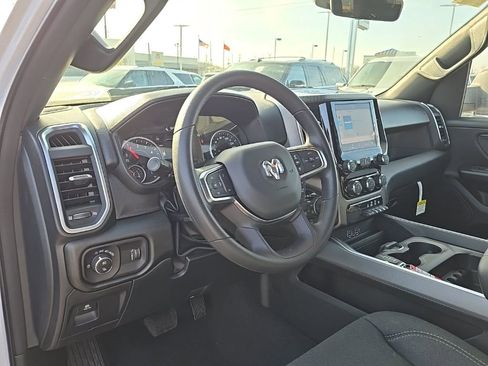 New 2026 RAM 1500 Express AWD/4WD image 10