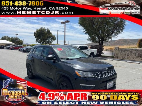 Used 2018 Jeep Compass Sport FWD image 1