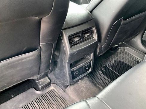 Certified 2024 Ford Edge SEL w/ Convenience Package AWD/4WD image 32