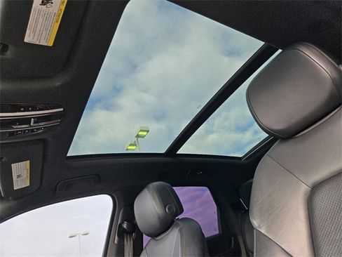 Used 2019 Porsche Cayenne image 6