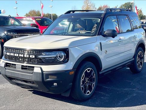 New 2025 Ford Bronco Sport Outer Banks w/ Outer Banks Tech Package+ image 2