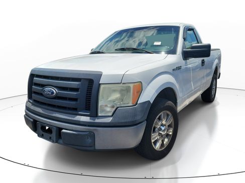 Used 2010 Ford F150 XL RWD image 3