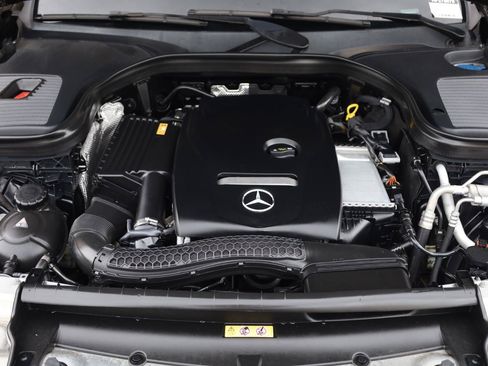 Used 2017 Mercedes-Benz GLC 300 image 10