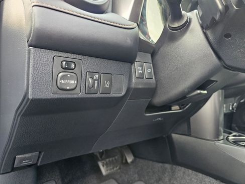 Used 2017 Toyota RAV4 SE w/ Power Extra Value Package AWD/4WD image 21