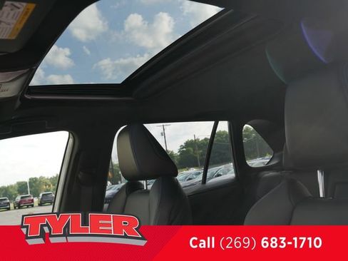 Used 2023 Toyota RAV4 XSE w/ XSE Grade Weather Package AWD/4WD image 40