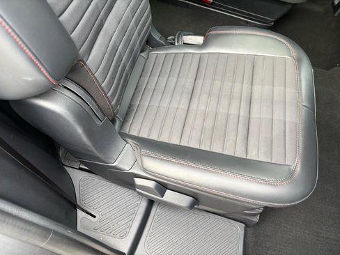 Used 2025 Ford Explorer ST-Line w/ Premium Package image 50