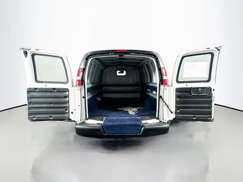 Used 2019 Chevrolet Express 2500 Work Van image 27