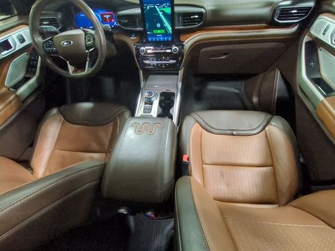 Used 2022 Ford Explorer King Ranch w/ Premium Technology Package image 28
