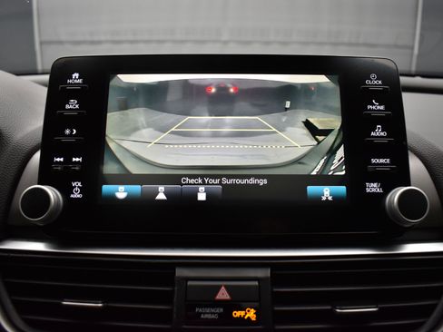 Used 2018 Honda Accord EX image 28