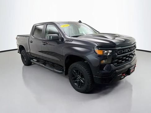 Used 2023 Chevrolet Silverado 1500 Custom Trail Boss w/ LPO, Dark Essentials Package AWD/4WD image 1