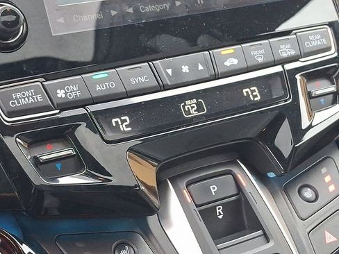 Used 2024 Honda Odyssey Touring image 17