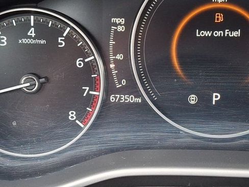 Used 2020 MAZDA MAZDA3 Hatchback w/ Preferred Package FWD image 24