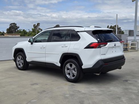 Used 2024 Toyota RAV4 LE AWD/4WD image 6