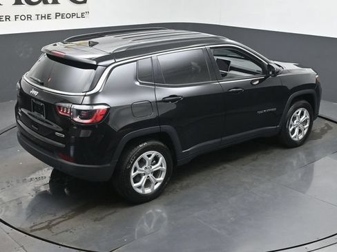 Used 2024 Jeep Compass Latitude AWD/4WD image 44