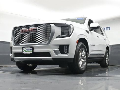 Used 2023 GMC Yukon Denali AWD/4WD image 6