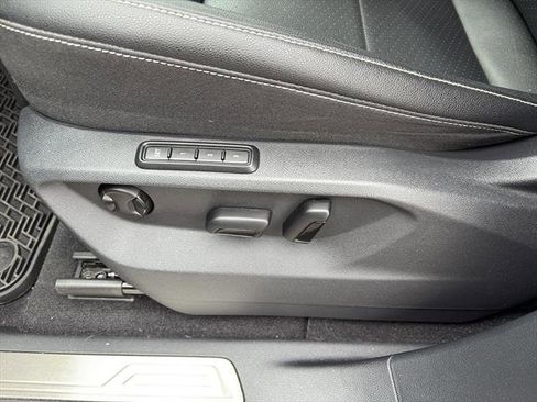 Certified 2023 Volkswagen Atlas SEL image 17