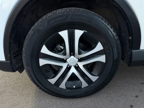 Used 2018 Toyota RAV4 LE w/ All Weather Liner Package AWD/4WD image 33