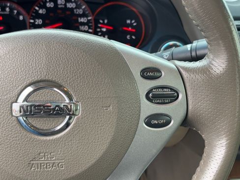 Used 2008 Nissan Altima 3.5 SE w/ Technology Pkg image 22