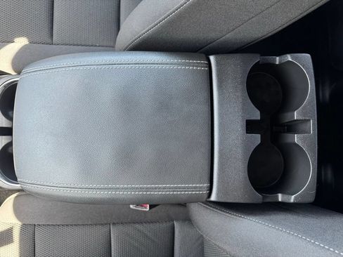 Used 2025 GMC Canyon Elevation AWD/4WD image 26