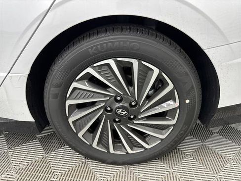 New 2025 Hyundai Sonata SEL image 19