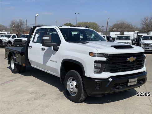 Used 2025 Chevrolet Silverado 3500 W/T image 3