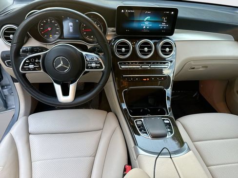 Used 2022 Mercedes-Benz GLC 300 image 21