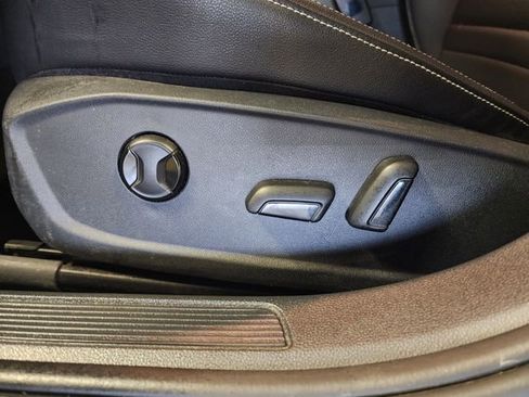 Used 2024 Volkswagen Jetta SE image 13