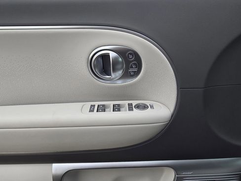 New 2026 Hyundai Ioniq 9 Calligraphy image 18