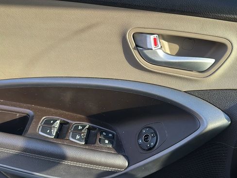 Used 2018 Hyundai Santa Fe Sport FWD image 41