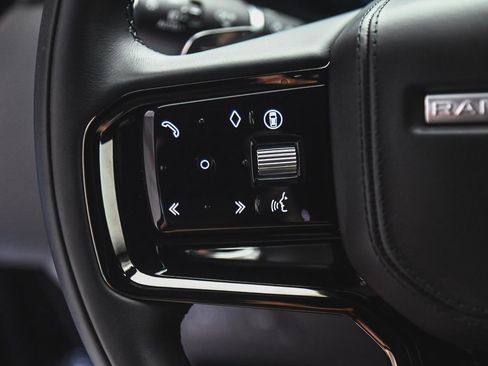 Used 2025 Land Rover Range Rover Velar S image 26