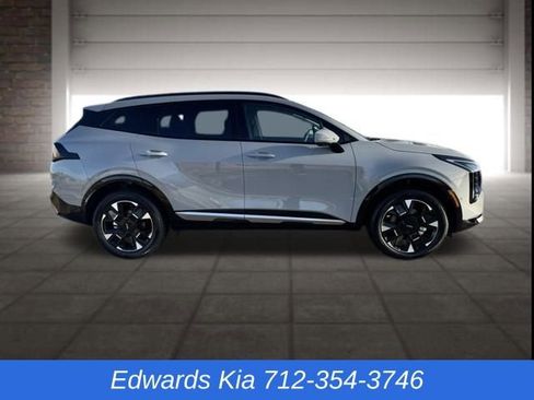 New 2026 Kia Sportage SX image 2