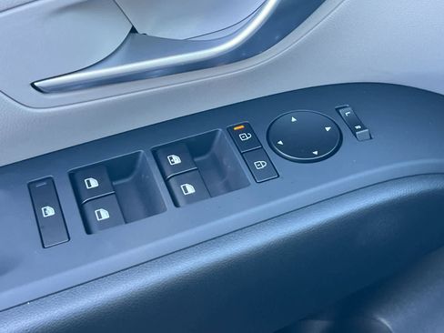 New 2026 Hyundai Tucson SE image 13