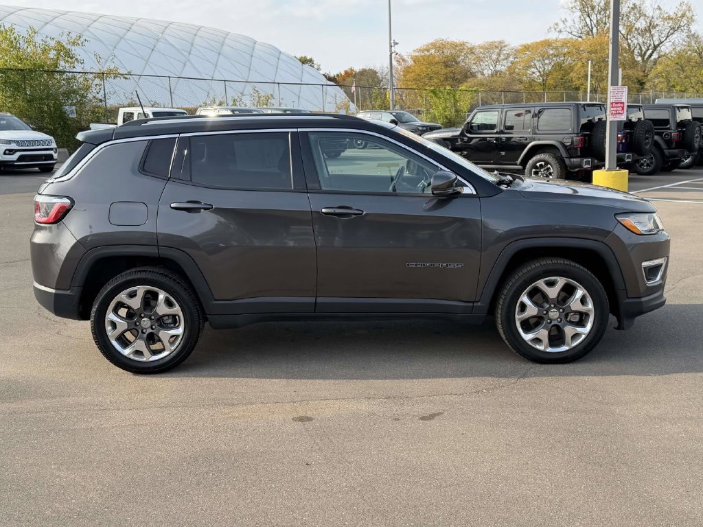 Used 2019 Jeep Compass Limited AWD/4WD image 7