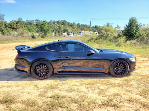 Used 2017 Ford Mustang GT Premium w/ Equipment Group 401A image 12
