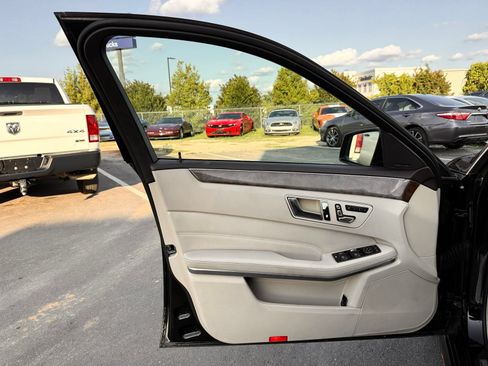 Used 2016 Mercedes-Benz E 350 Sedan image 15