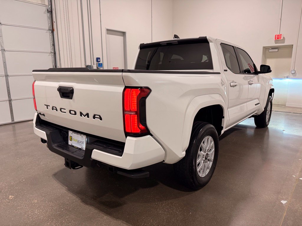 Used 2026 Toyota Tacoma SR5 AWD/4WD image 5
