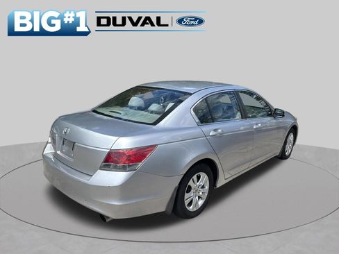 Used 2009 Honda Accord LX-P image 2