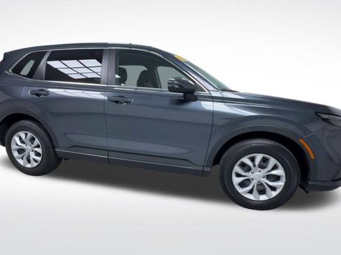 Used 2025 Honda CR-V LX image 9
