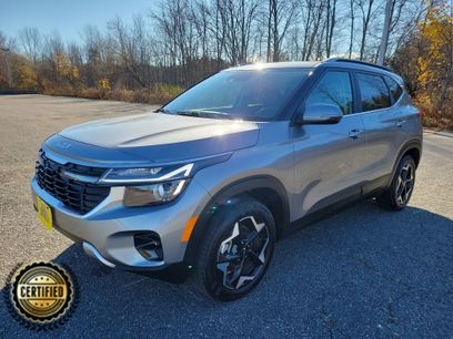 Used 2025 Kia Seltos EX w/ EX Sunroof Package