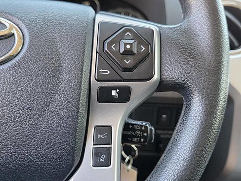 Used 2018 Toyota Tundra SR5 image 24