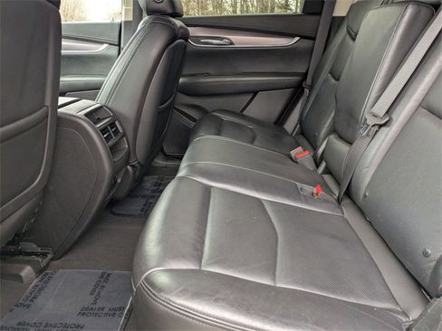 Used 2017 Cadillac XT5 Luxury image 26
