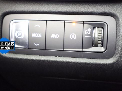 Certified 2025 GMC Acadia Elevation AWD/4WD image 34