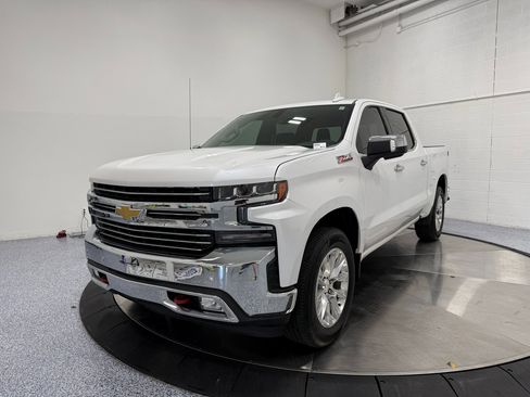 Used 2022 Chevrolet Silverado 1500 LTZ image 3
