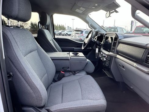 Used 2025 Ford F150 XLT w/ Equipment Group 301A Standard image 17