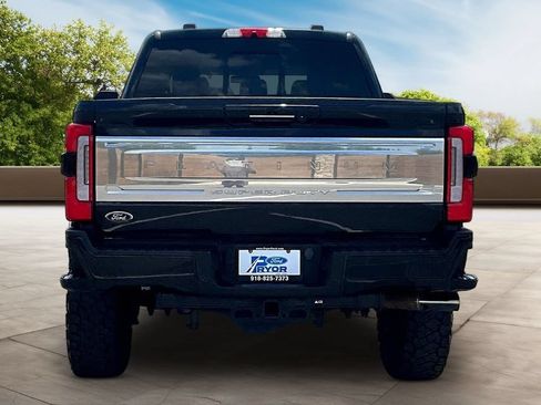 Used 2024 Ford F250 Platinum AWD/4WD image 4