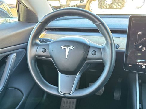 Used 2019 Tesla Model 3 Mid Range image 26